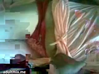 Чувак трахает жирную арабку между ее складок в киску, арабский секс, трах арабов, кончил в арабку, арабское порно, uzbum.su