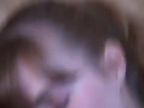 Глубоко в щелку отчим трахает свою дочь, русское порно, русский секс, трах русской, минет от девушки, uzbum.su