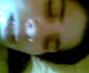 Жена Дилноза из Андижана, Узбекская супружеская пара решили заснять хоум видео на камеру телефона, муж снимая от первого лица начинает трахать свою жену, а жена лежит и стонет от получаемых ощущений, uzbum.su