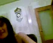 Пьяные узбеки устроили секс вечер на камеру, Молодая узбечка говорит не снимать ее но парень продолжает снимать пьяную голую девушку и трахает ее на кровати, uzbum.su