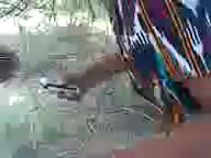 Ебут бичуху на поле, Два друга, узбека, подцепили, на улице, бичиху, узбечку. Узбеки, трахают, бичиху, по очереди, вставляя, свои члены, в раздолбанную, киску, бичихи, узбечки, uzbum.su