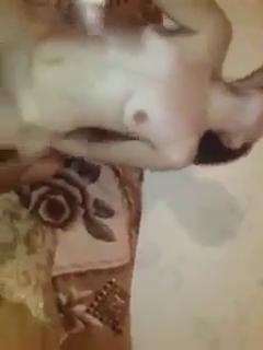 Перед телевизором узбечка трахается с парнем, узбекский трах, кончил в узбечку, узбечка сосет член, бритая киска узбечки, uzbum.su