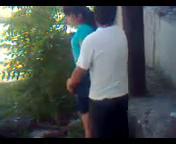 Трахнул узбечку на улице, Узбек, обнял, свою, девушку, сзади, и медленно, присунул, свой, хуй, ей в пизду, и начал, трахать, ее прямо, на улице, uzbum.su