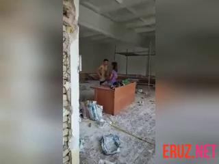 Узбекский секс запал видео на стройке, Узбеки парень и девушки занимались сексом и пришел чувак с камерой и запалил их, uzbum.su